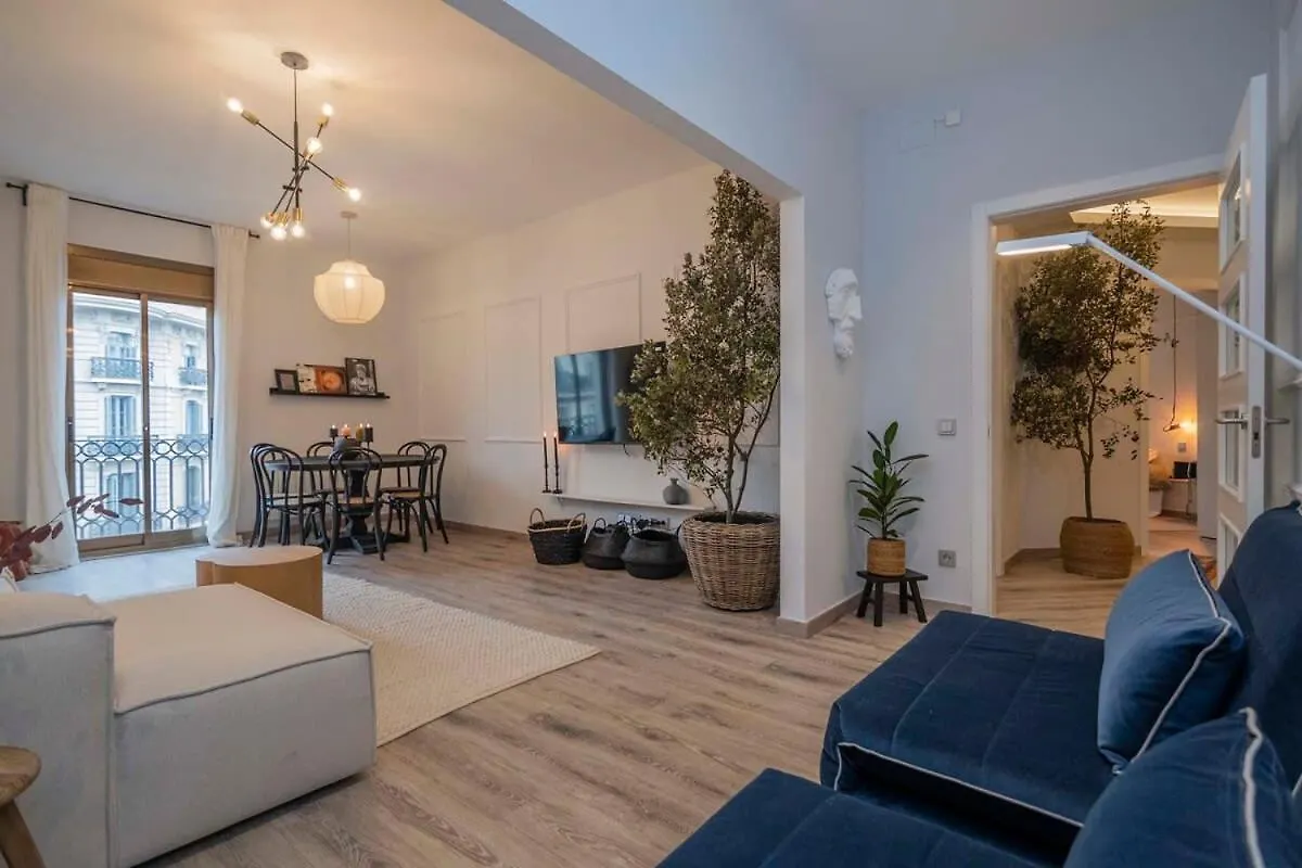 דירה ברצלונה Luxury 4-Bedrooms In Rambla De Catalunya