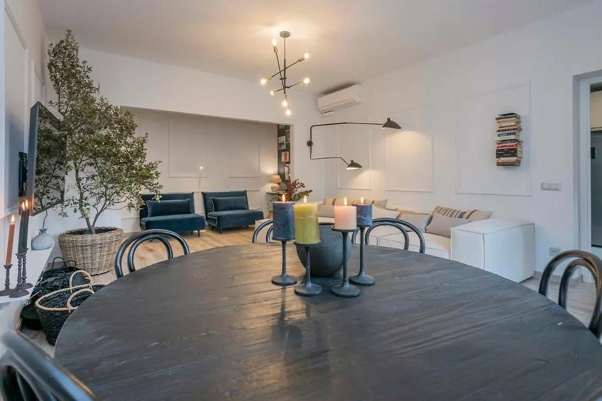 ברצלונה Luxury 4-Bedrooms In Rambla De Catalunya 0*,  ספרד